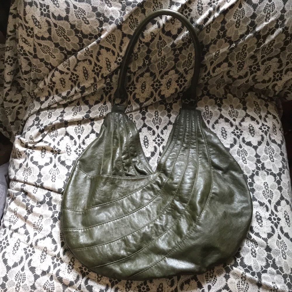 Faux Leather Retro Chic Purse Super Cute! Like New